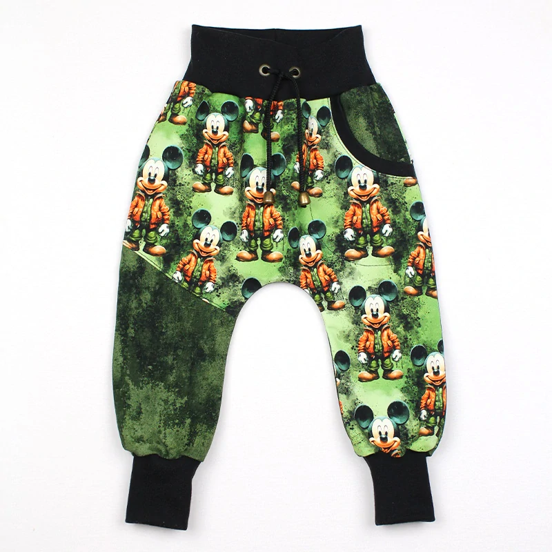 Tepláčky baggy - Mickey na zelené